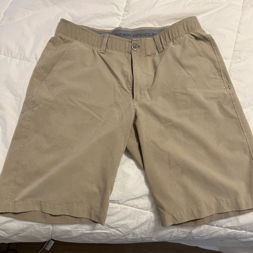 Underarmour heat gear shorts